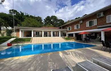 Imagem 1: Belíssima Casa com 5 dormitórios, 842 m² - venda por R$ 4.900.000 ou...