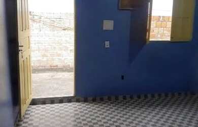 Imagem: A casa possui 1 Dormitório, 1 Banheiro, 1 Vaga na garagem e