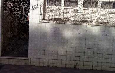 Imagem: A casa possui 5 Dormitórios, 2 Banheiros, 280m² de Área e