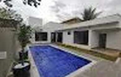 Imagem: A casa em condomínio possui 4 Dormitórios, 4 Banheiros, 4