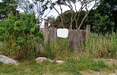 Imagem: O terreno possui 300m² de Área e está localizado em Vilatur