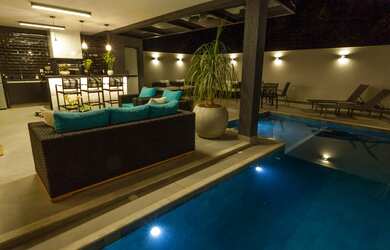 Imagem 4: Casa de condomínio para venda possui 400 metros quadrados com 4 quartos