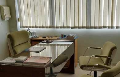 Imagem: O depósito possui 2 Vagas na garagem, 120m² de Área e está