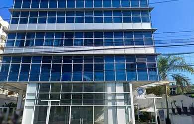 Imagem: O depósito possui 1 Vaga na garagem, 32m² de Área e está