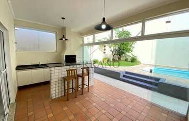 Imagem: A casa em condomínio possui 3 Dormitórios, 5 Banheiros, 2