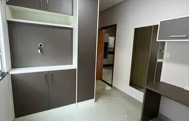 Imagem 5: Forest Hill / Térrea 240m² 3 Suítes / Com Modulados / Bem localizado...