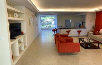 Imagem: O apartamento possui 4 Dormitórios, 3 Banheiros, 2 Vagas na