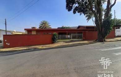 Imagem 1: Casa, 350 m² - venda por R$ 980.000,00 ou aluguel por R$ 5.500,00/mês - Jardim Ipiranga