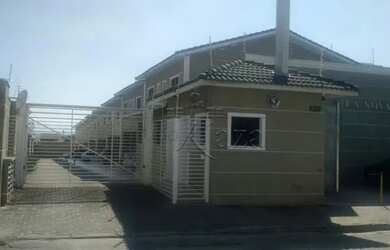 Imagem: A casa em condomínio possui 2 Dormitórios, 3 Banheiros, 2