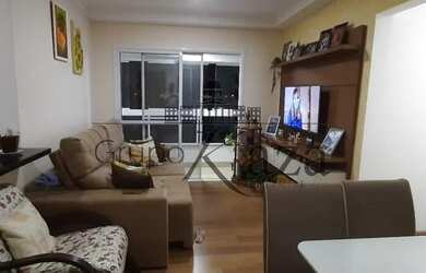 Imagem: O apartamento possui 2 Dormitórios, 2 Banheiros, 1 Vaga na