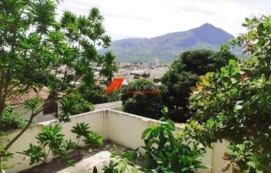 Imagem: A casa possui 3 Dormitórios, 3 Banheiros e 10m² de Área e