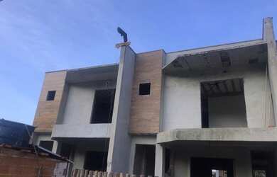 Imagem: A casa em condomínio possui 3 Dormitórios, 2 Banheiros, 3