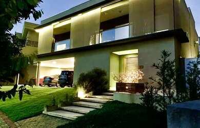 Imagem: A casa em condomínio possui 3 Dormitórios, 5 Banheiros, 4