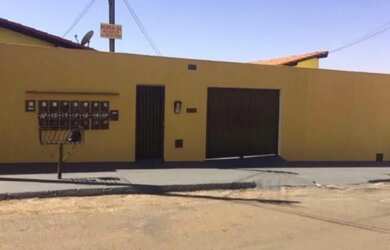 Imagem: O quarto e está localizado em Cidade Universitária, Anápolis