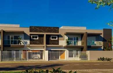 Imagem: A casa possui 3 Dormitórios, 3 Banheiros, 2 Vagas na garagem