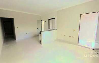 Imagem: A casa possui 2 Dormitórios, 1 Banheiro, 4 Vagas na garagem