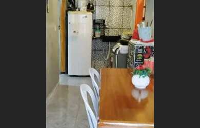 Imagem: A casa possui 1 Dormitório, 1 Banheiro e está localizado