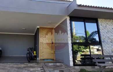 Imagem: A casa em condomínio possui 3 Dormitórios, 4 Banheiros, 4