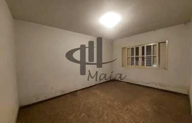 Imagem: A casa possui 3 Dormitórios, 2 Banheiros, 3 Vagas na garagem