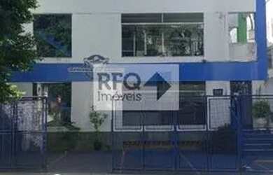 Imagem: O depósito possui 4 Vagas na garagem, 403m² de Área e está