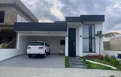 Imagem: A casa em condomínio possui 3 Dormitórios, 4 Banheiros, 4