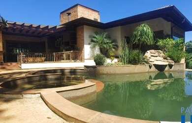 Imagem: A casa em condomínio possui 3 Dormitórios, 5 Banheiros, 4