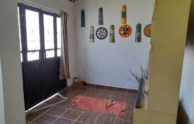 Imagem: A casa possui 3 Dormitórios, 1 Banheiro, 100m² de Área e