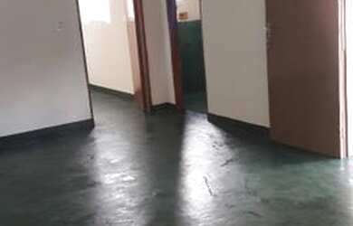 Imagem: A casa possui 1 Dormitório, 1 Banheiro, 1 Vaga na garagem e