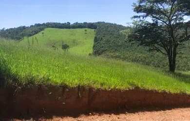 Imagem: O terreno possui 600m² de Área e está localizado em Parque