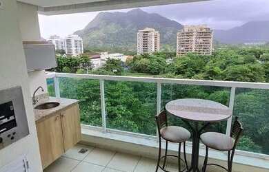 Imagem: O apartamento possui 3 Dormitórios, 2 Banheiros, 2 Vagas na