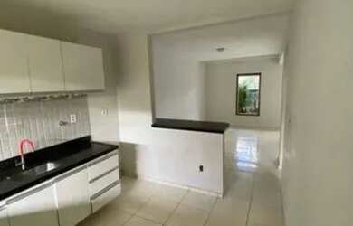 Imagem: A casa possui 2 Dormitórios, 1 Banheiro, 1 Vaga na garagem