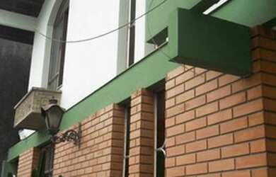 Imagem: A casa possui 5 Dormitórios, 4 Banheiros, 5 Vagas na garagem