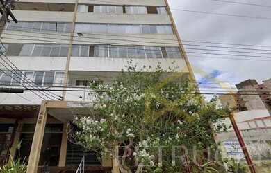 Imagem: O apartamento possui 2 Dormitórios, 2 Banheiros e 204m² de