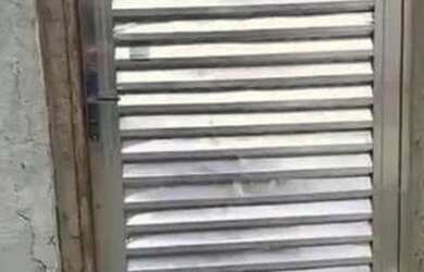 Imagem: A casa possui 1 Dormitório, 1 Banheiro e está localizado