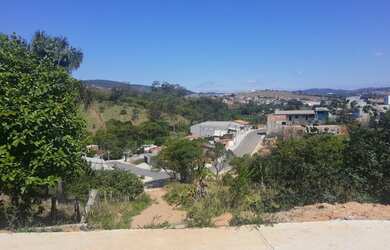 Imagem: O terreno possui 390m² de Área e está localizado em Jardim