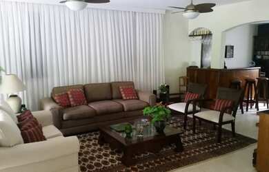 Imagem: A casa em condomínio possui 3 Dormitórios, 4 Banheiros, 4