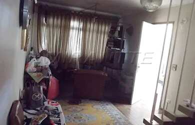 Imagem: A casa possui 3 Dormitórios, 4 Banheiros, 2 Vagas na garagem