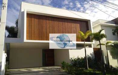 Imagem: A casa em condomínio possui 4 Dormitórios, 5 Banheiros, 5