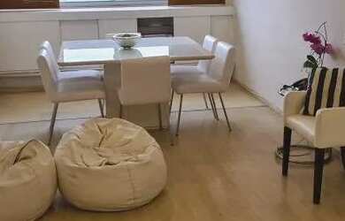 Imagem: O apartamento possui 2 Dormitórios, 1 Banheiro, 2 Vagas na