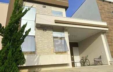 Imagem: A casa em condomínio possui 3 Dormitórios, 4 Banheiros, 3