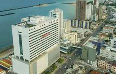 Imagem: O apartamento possui 1 Dormitório, 1 Banheiro, 1 Vaga na garagem