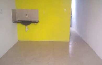 Imagem: A casa possui 1 Dormitório, 1 Banheiro e está localizado