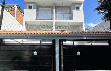 Imagem: A casa possui 3 Dormitórios, 3 Banheiros, 3 Vagas na garagem