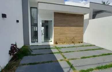 Imagem: A casa à venda possui 3 Dormitórios, 2 Banheiros, 2 Vagas