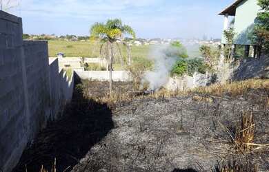 Imagem: O terreno possui 600m² de Área e está localizado em Leigos