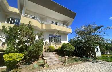 Imagem: A casa em condomínio possui 3 Dormitórios, 5 Banheiros, 4