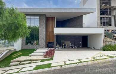 Imagem: A casa em condomínio possui 3 Dormitórios, 4 Banheiros, 4