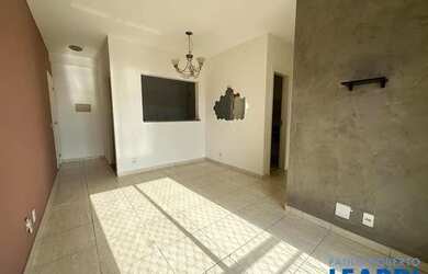 Imagem: O apartamento possui 3 Dormitórios, 2 Banheiros, 2 Vagas na