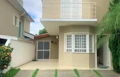 Imagem: A casa em condomínio possui 3 Dormitórios, 3 Banheiros, 3