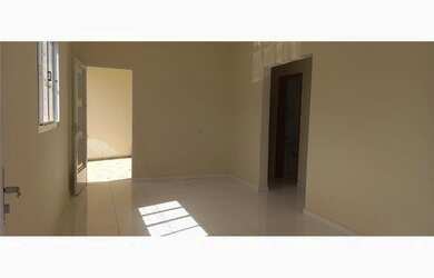 Imagem 6: casa com suite. Varanda, Área de serviço, 500m² de Áreae2 Vagas na...